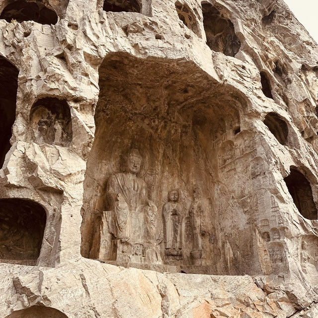 Luoyang: Ancient Capital of Peonies & Temples