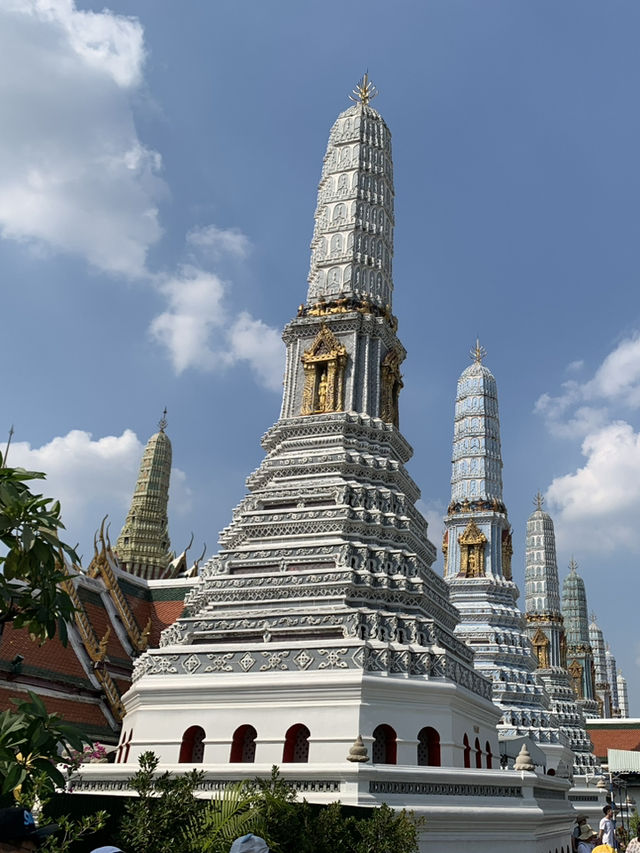 🕌 Golden Grandeur in Bangkok: The Grand Palace