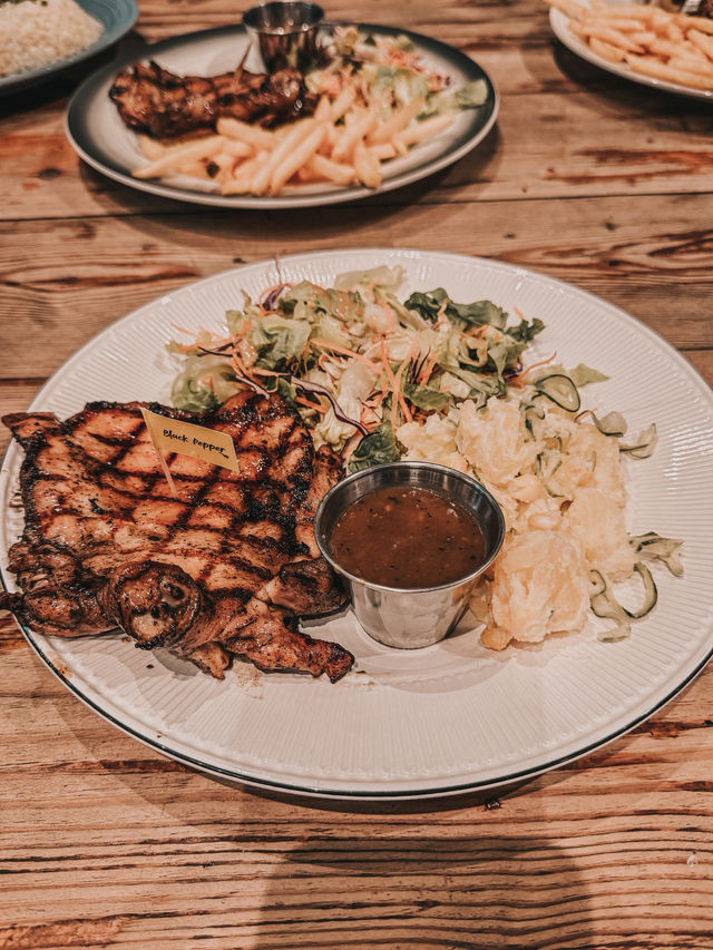 Hearty Western Done Right – My Dinner at Uncle Ray’s Grill