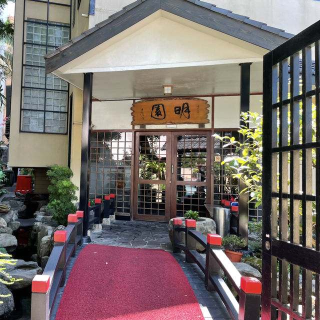 台中小旅行 · 食與景的詩篇 🌿✨ 台中小旅行 · 食與景的詩篇 🌿✨