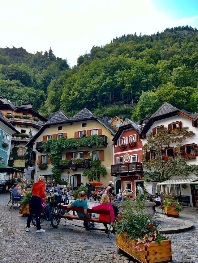 🏞️ Hallstatt: A Fairytale Village by the Lake