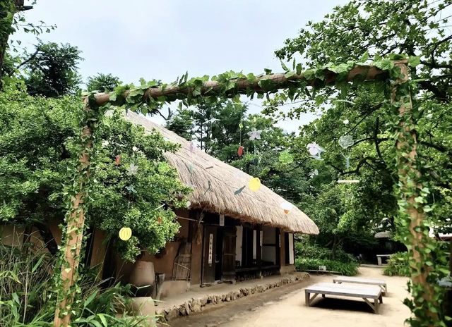 🏯 Korean Folk Village – A Journey Back to the Joseon Era