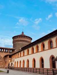 🏰✨ Exploring Castello Sforzesco in Milan 🌳🎨  
