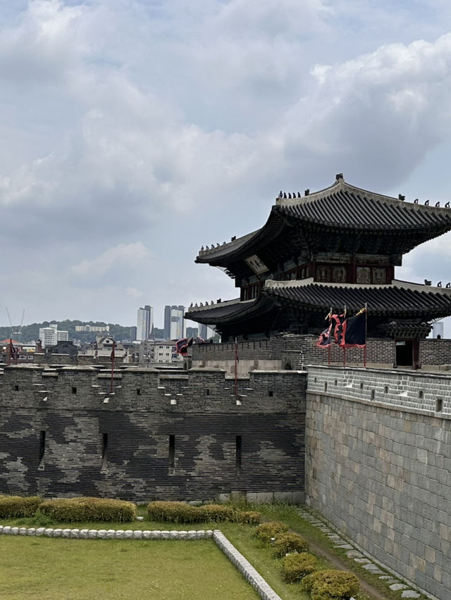 超越時空的對話:在水原華城遇見大明軍魂 超越時空的對話:在水原華城遇見大明軍魂