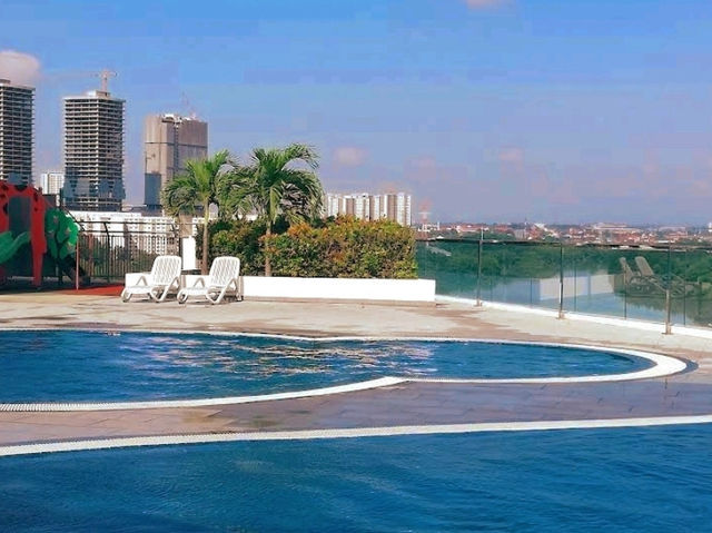 🌅 Bayu Marina Resort, Johor Bahru – Waterfront Stay with City Views