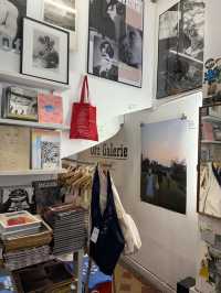 【パリで最もお洒落な本屋”Ofr.paris ”】