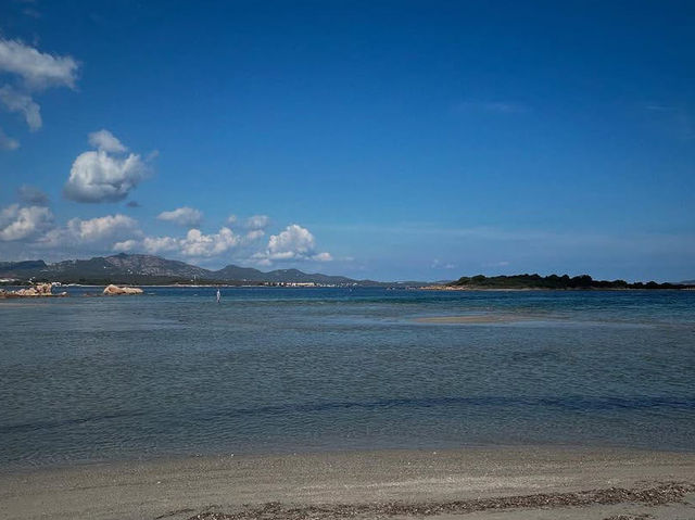 Where Turquoise Waters Meet Tranquil Shores