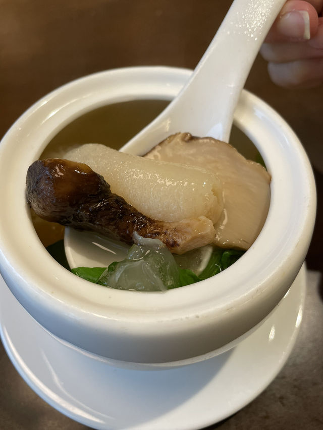 Chengdu Vegetarian Restaurant 枣子树素餐馆