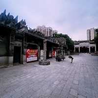 Solo in a Sanctuary of Spirit: Renwei Ancestral Temple, Guangzhou