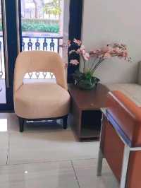 คาเฟ่สไตล์ชิโนโปตุกีสแบบโมเดิร์น