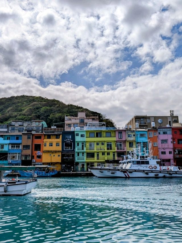 台版威尼斯｜正濱漁港彩色街屋