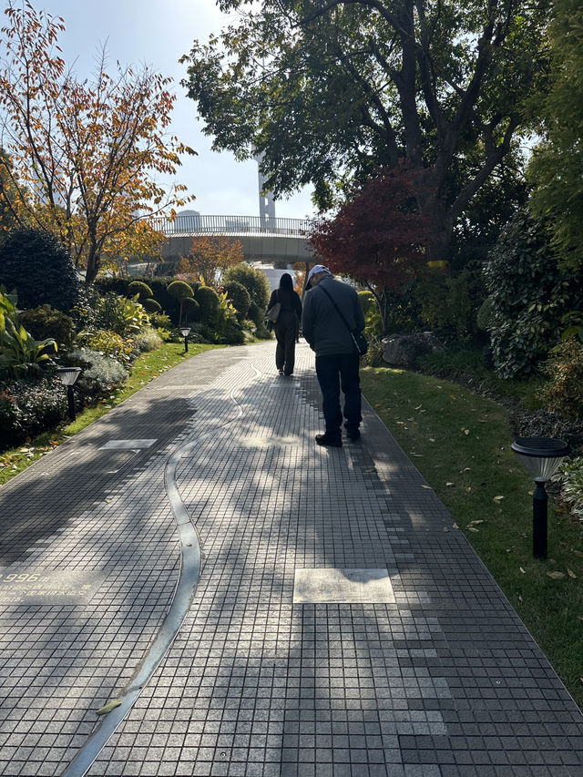🌊 北外灘航海公園|最外灘天際線的散步視角 🌊 北外灘航海公園|最外灘天際線的散步視角