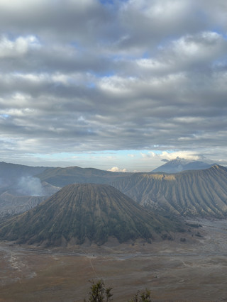 Mount Bromo: One of Indonesia’s Most Unreal Experiences 🌋🇮🇩✨