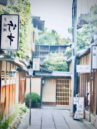 Otaru Music Box Museum’s Backstreet Clock Lane