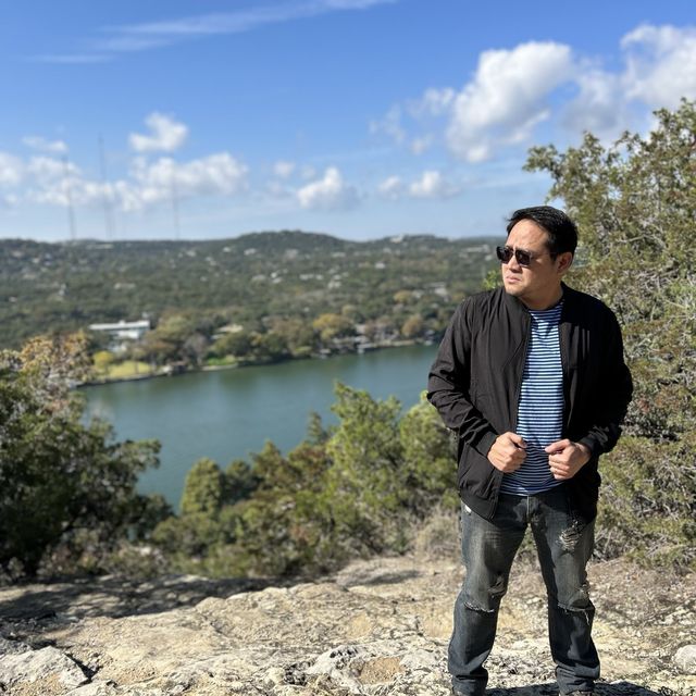 Exploring the Beauty of Mt. Bonnell