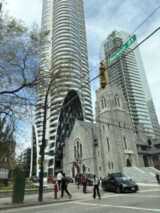 Beautiful Vancouver: A Two-Day City Walk Adventure
