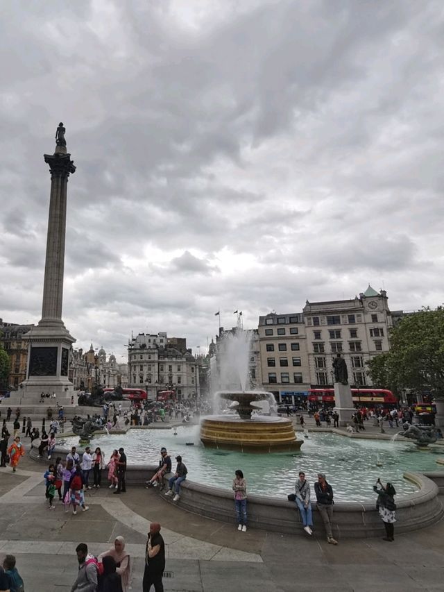 A Must See Square in London 🏴󠁧󠁢󠁥󠁮󠁧󠁿