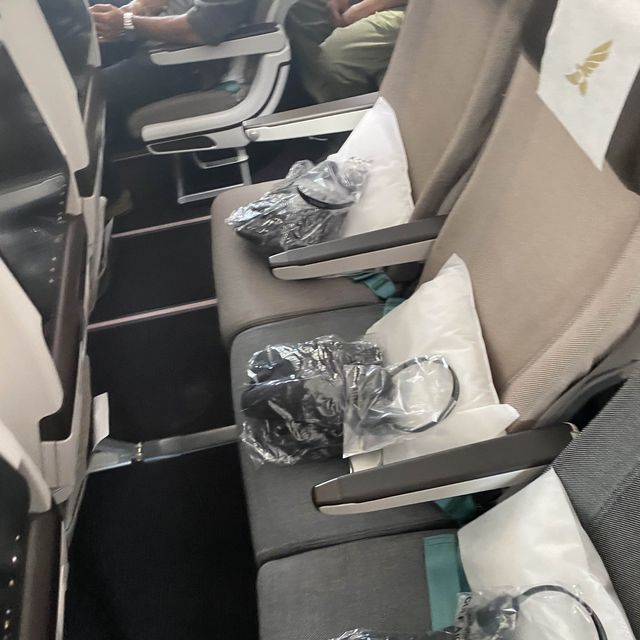 Gulf Air Review - Surprisingly Amazing