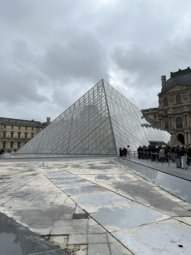 Louvre Museum 🇫🇷