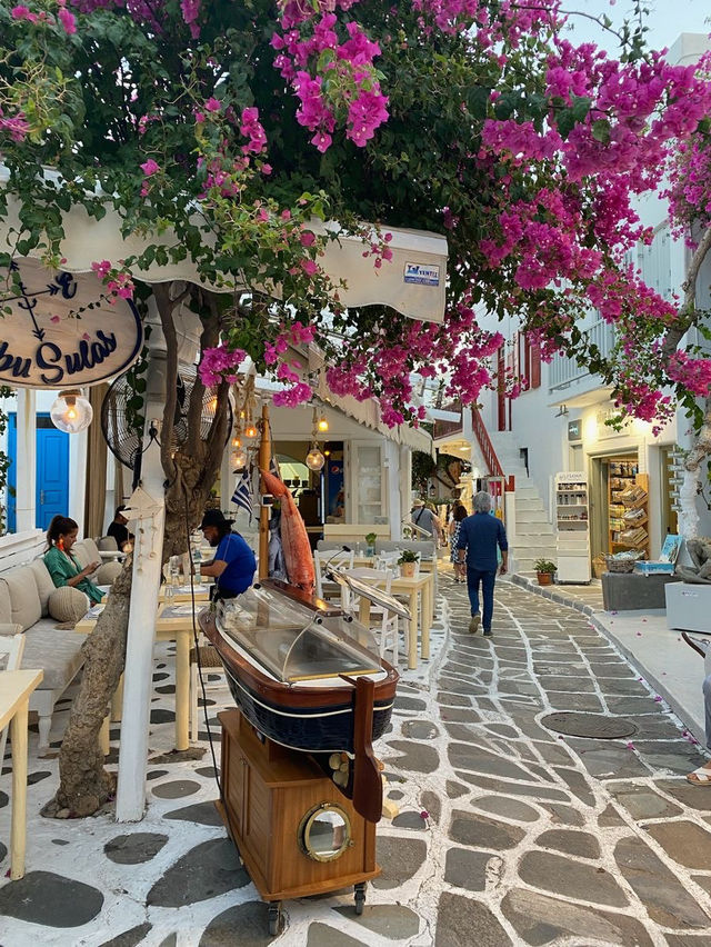 Mykonos: Island of Aegean Dreams