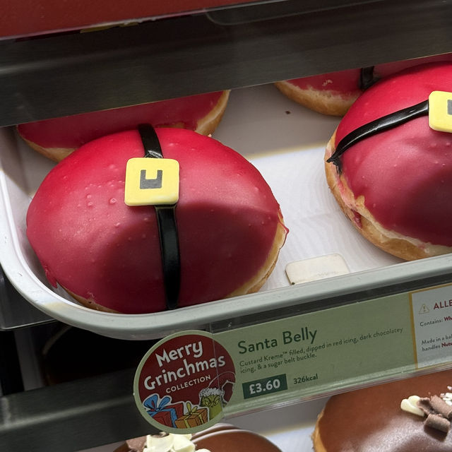 The grinch vs Santa? See what this outlet has to offer 