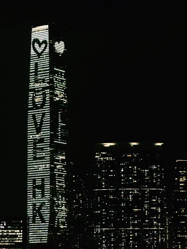 Hong Kong: A City of Skyscrapers, Culture, and Hidden Gems