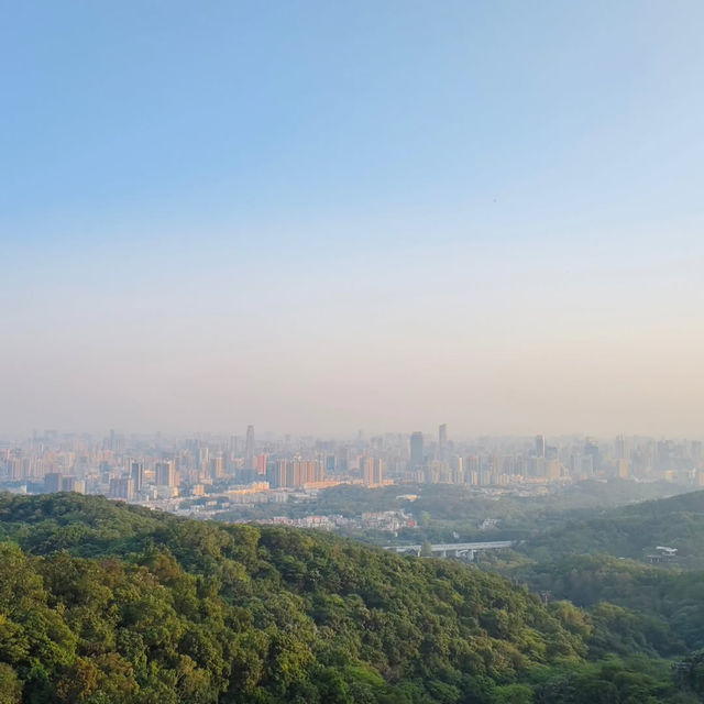 Baiyun Mountain: Where Clouds Kiss the Earth ☁️🏞️