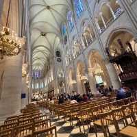 走訪巴黎聖母主教座堂（Cathédrale Notre-Dame de Paris）及莎士比亞書店