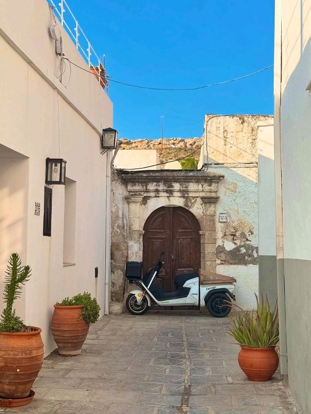 🏛 Lindos: Ancient Beauty and Aegean Charm Combined 🇬🇷✨