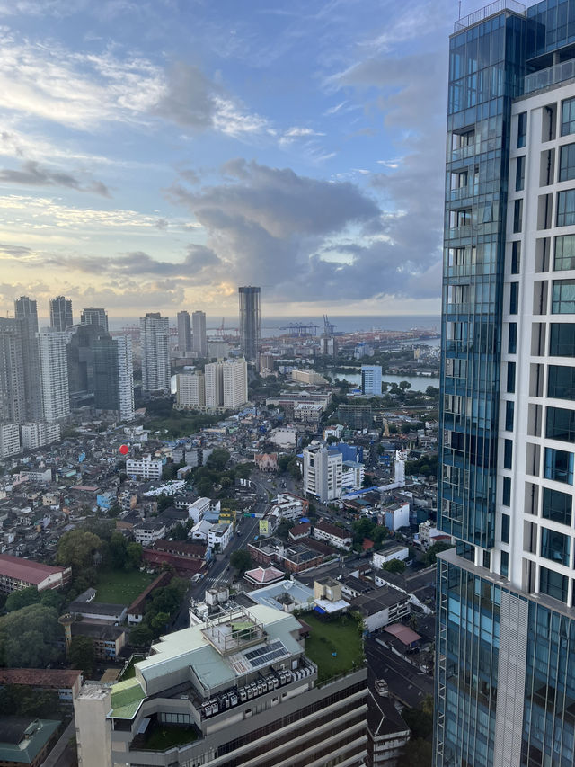 Altair Luxury Colombo by Miracle: Роскошь на высоте в Шри-Ланке! 🌴✨  