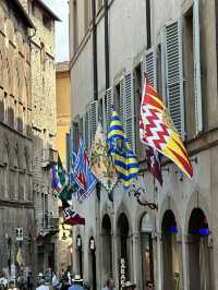 Tuscan Arches Await: province of Siena adventure