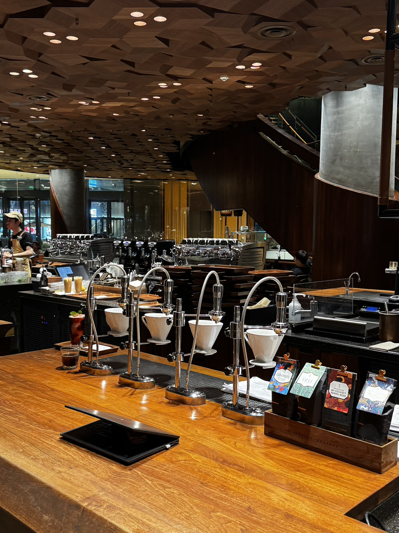 Where Coffee Is Art, and the Setting Is Fabulous!

Located in the heart of the bustling Pudong district, this Starbucks is a true temple of coffee, striking in its scale, design, and unique atmosphere. Prepare for an unforgettable experience!

📍 Where to find this coffee wonder?
Starbucks Reserve Roastery Shanghai is located at 80 Yan'an East Road. It's in the central part of the city, near the Bund, but closer to Pudong in terms of proximity.

🚇 How to get there?

*Metro: This is the most convenient option. Take Line 2 (West Nanjing Road / Yan'an East Road) station. From this station, the coffee shop is just a few minutes' walk away. It's very central and easily accessible. * Walking Distance: If you're strolling along the famous Nanjing Road shopping street or near the Bund, you can easily reach Starbucks Reserve Roastery on foot while enjoying the city views.
* Taxi: Tell the driver "Starbucks Reserve Roastery Shanghai" (上海烘焙工坊). Be prepared for a very popular location, and there may be traffic jams during rush hour.

✨ What makes Starbucks Reserve Roastery Shanghai special?

* Scale and Design: This is the most important thing! The coffee shop occupies two floors and is impressive in its sheer size. The main feature is the enormous copper roasting tanks, visible on the ground floor. They are not only functional but also serve as an impressive decorative element.
* Coffee Workshop: Here you can observe the entire process, from roasting the beans to preparing the most exquisite drinks. The baristas are true masters of their craft, ready to explain each coffee variety and help you choose.
* Exclusive drinks: In addition to the standard menu, Reserve Roastery offers unique drinks created specifically for this format. From nitrogen coffee to exquisite cold brews, there's something to try!
* Atmosphere and space: This is a place where you can not only drink coffee but also spend time. Comfortable chairs, tables, areas for work and relaxation – everything is thought out for your comfort. The design combines elements of American retro and Chinese motifs.
* Gift shop: Here you'll find exclusive merchandise: branded mugs, thermoses, coffee packaging, and other souvenirs that are only available here.

💬 What's your favorite coffee drink? Have you ever been to any unusual coffee shops? Share in the comments! And don't forget to save this post so you don't get lost in the world of coffee magic!

#Starbucks#StarbucksReserveRoasteryShanghai #shanghai 