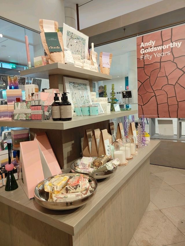 Souvenirs of Story: The National Gallery Shop in Edinburgh