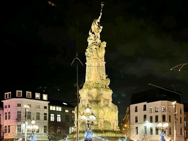 The Wondrous City: The Legend Behind Antwerp’s Name The Wondrous City: The Legend Behind Antwerp’s Name