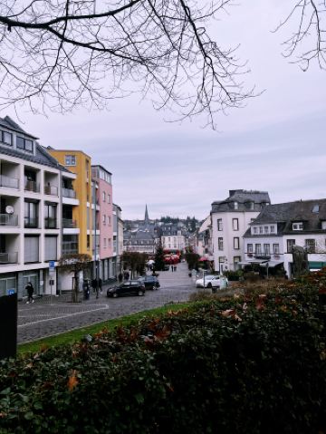 마옌을 발견하세요: 독일의 숨겨진 아이펠 보석