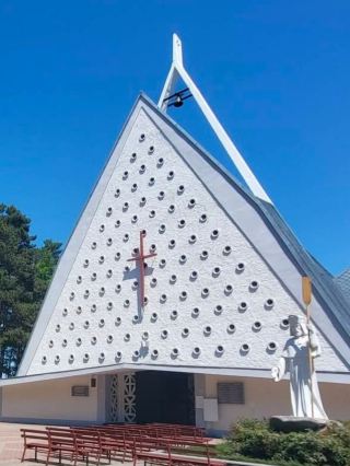 Marine Chic Meets Sacred Art: Władysławowo’s Iconic Church 🛥️✨