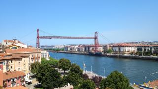 Architectural Wonders & Industrial Heritage: A Day in Portugalete