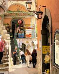 Embracing the Positano Vibe: Revel in Italian Beauty 🇮🇹