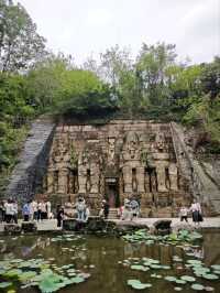 130 Replicas of World Wonders squeezed