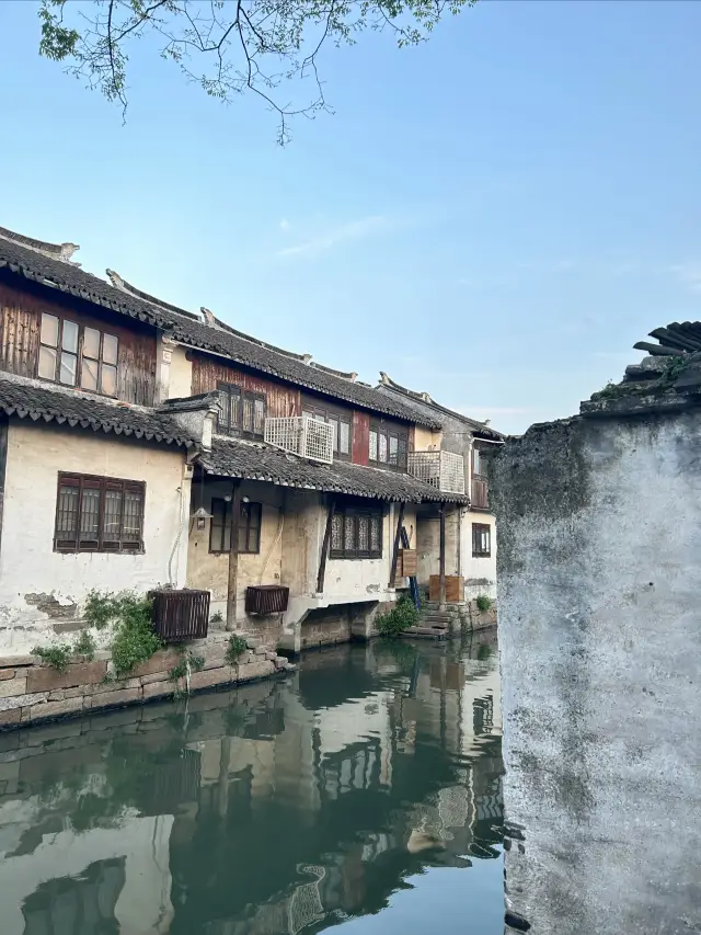 Misty Rain in the South of the Yangtze River - Zhouzhuang Ancient Town