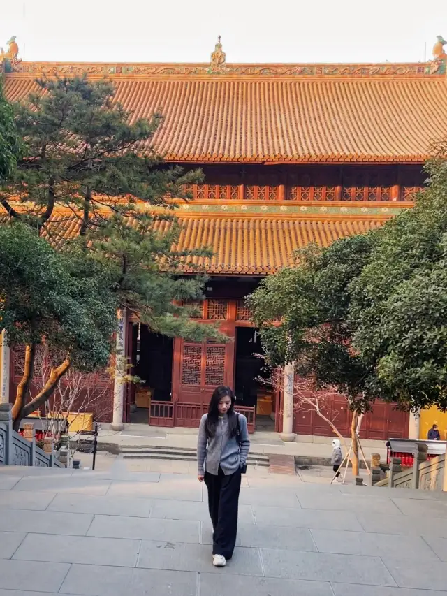 Jingci Temple in Hangzhou | Here is a great spot for shooting Leifeng Tower