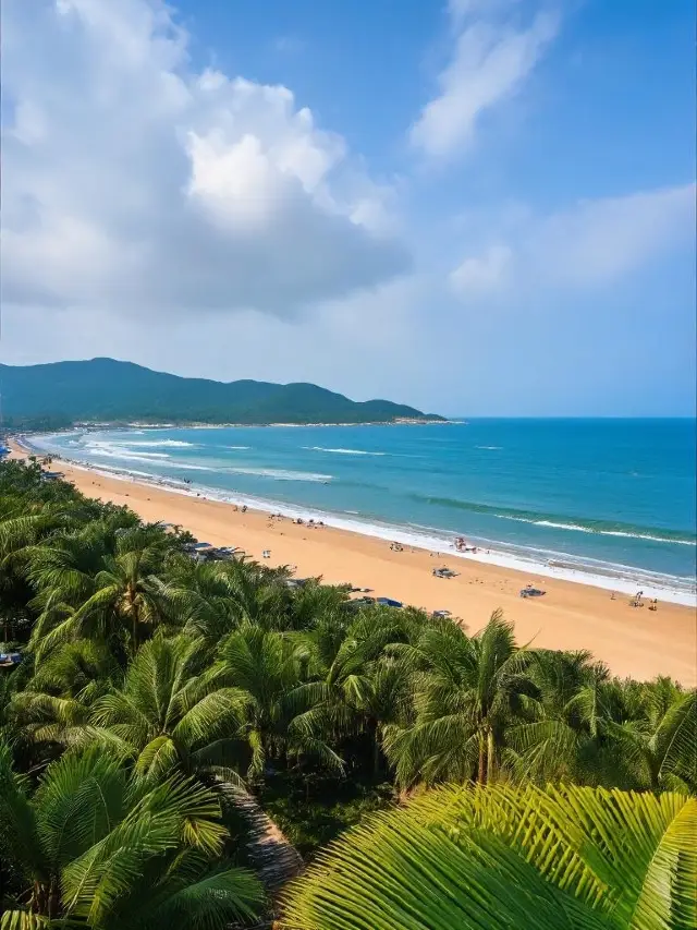 Hainan Wanning, Shimei Bay's blue sea and silver beach