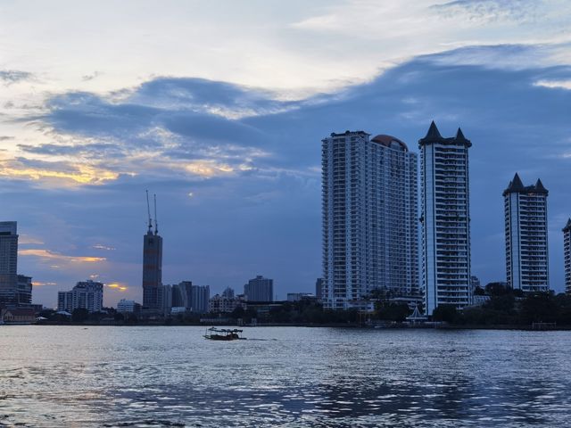 浪漫之地——曼谷摩天轮夜市