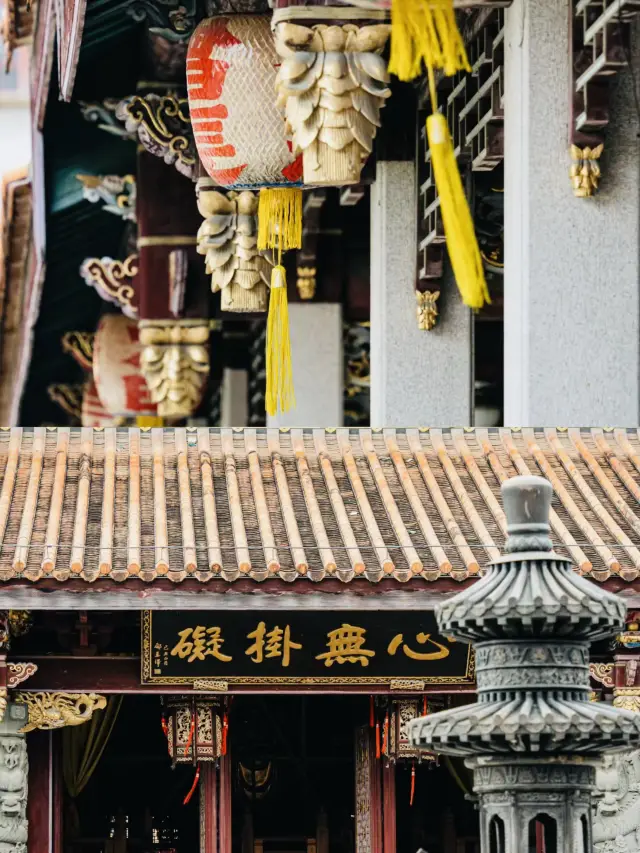 Please, is this really a unique case in the whole country? The Twin Towers of Quanzhou Kaiyuan Temple