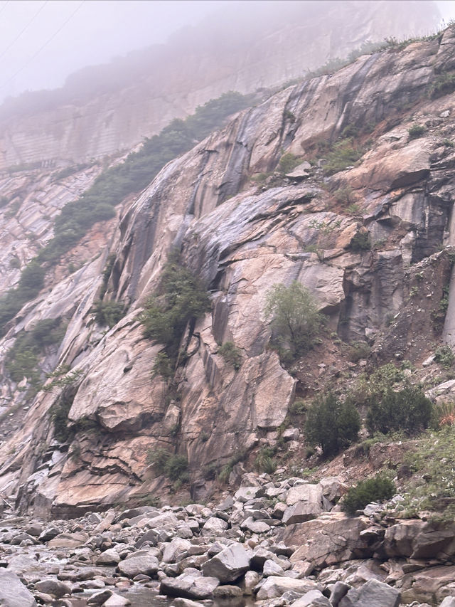 西安周邊自駕騎行欣賞秦嶺風光的最美山路，比鄰西嶽華山