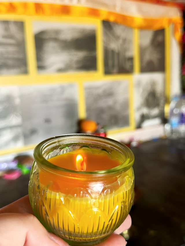 祁連雪山下 懸崖峭壁上的千年古寺