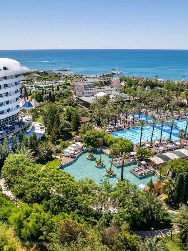 🏖️ Luxe Living in Türkiye: Concorde de Luxe Resort 🌟
