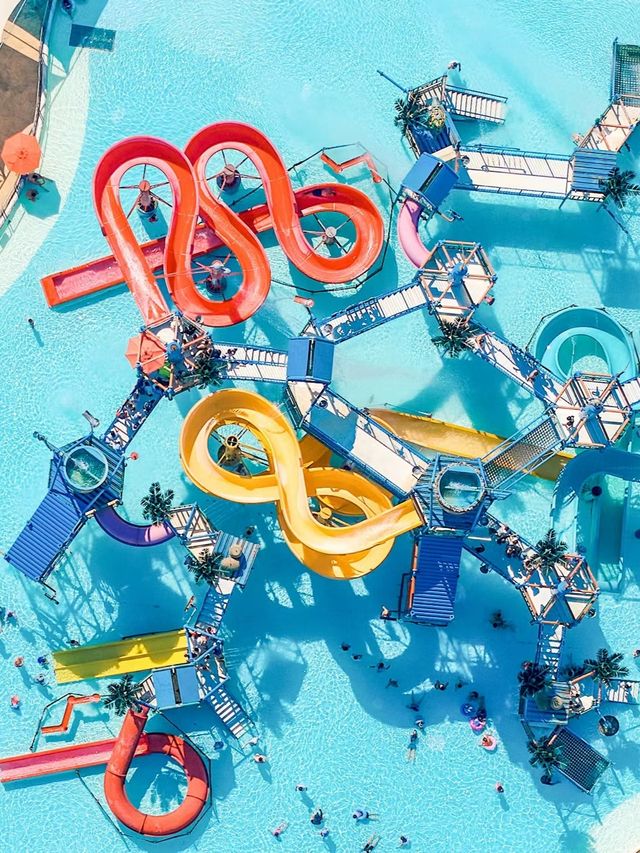 安吉歡樂風暴水上樂園