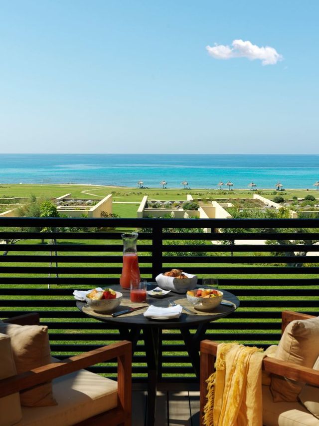 Sicily's Sunset Paradise: Verdura Resort Highlights 🌅🍝🏖️
