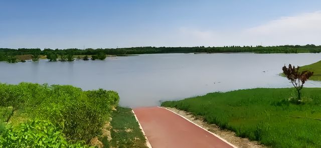 固安興安湖自行車公園。
